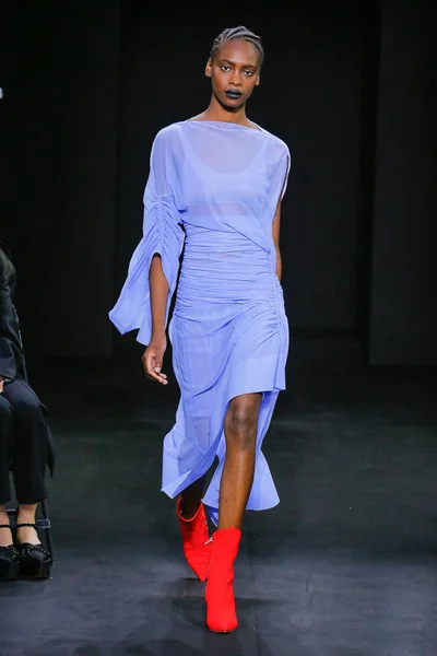 Look 22